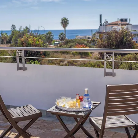 Coral Olympus Hera Willa Peja