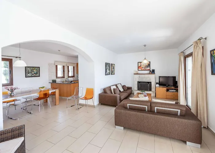 Coral Olympus Hera Vila *