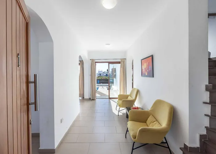 Coral Olympus Hera * Peyia