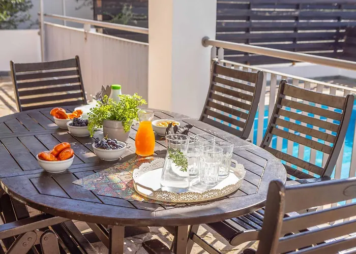 Coral Olympus Hera Villa